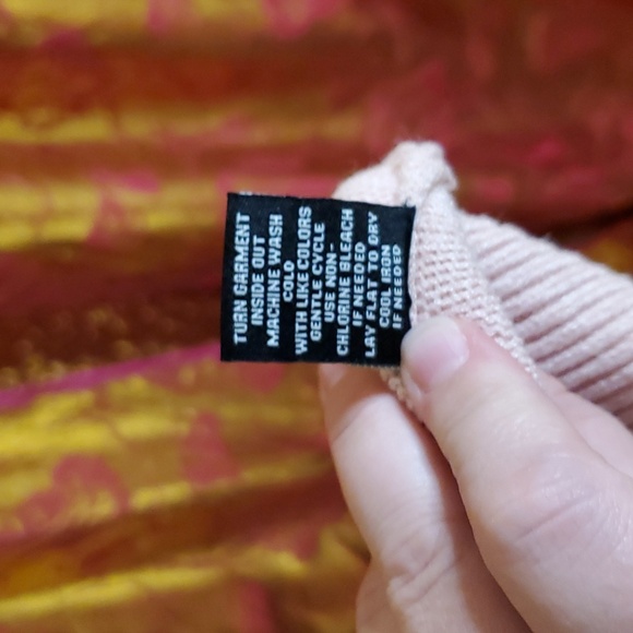 Light baby pink sweater - Picture 13 of 13